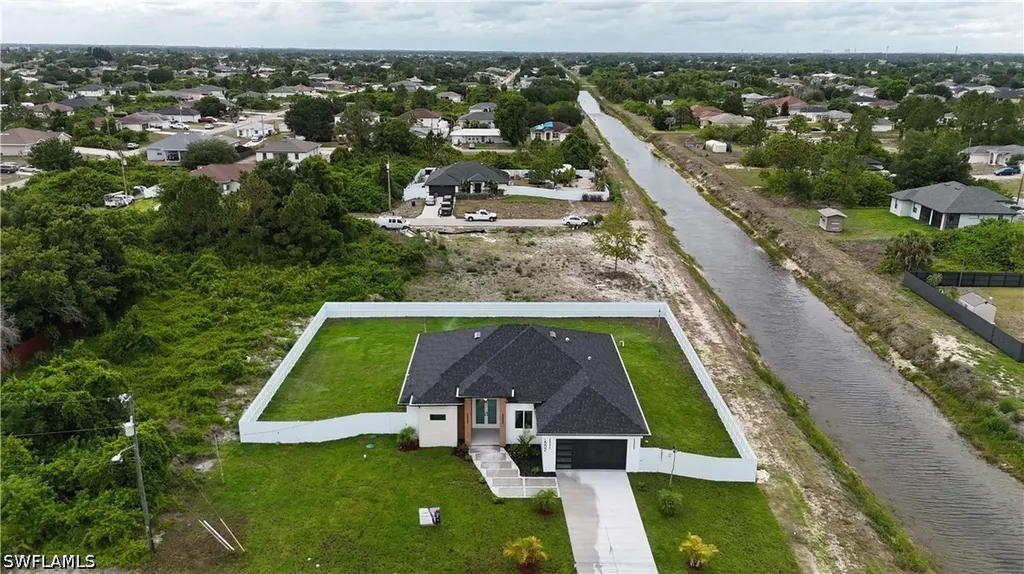 1502 Sara Avenue S Lehigh Acres FL 33976