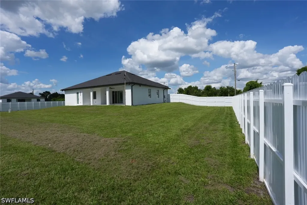 1502 Sara Avenue S Lehigh Acres FL 33976
