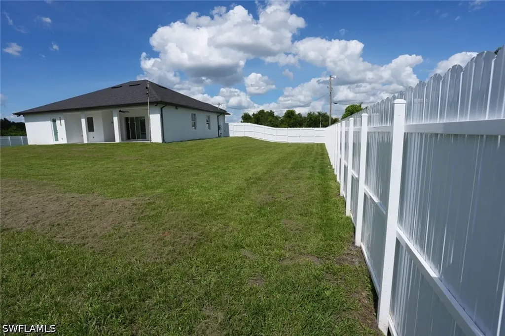 1502 Sara Avenue S Lehigh Acres FL 33976