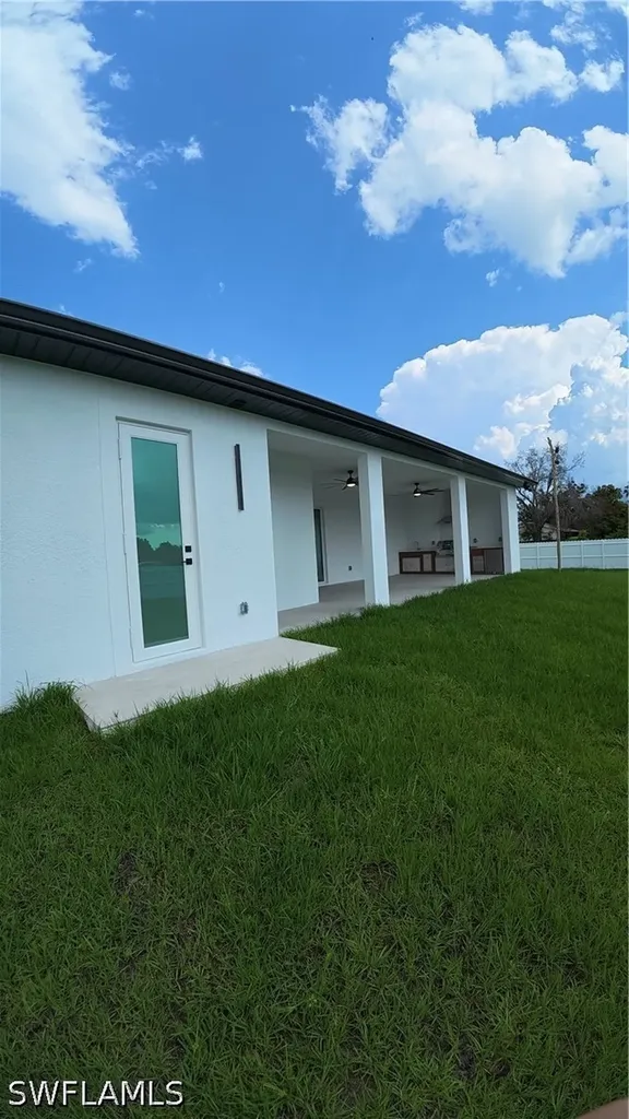 1502 Sara Avenue S Lehigh Acres FL 33976