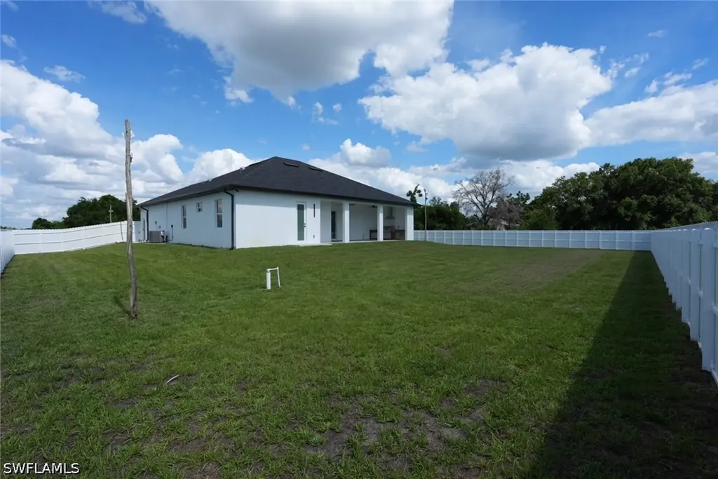 1502 Sara Avenue S Lehigh Acres FL 33976