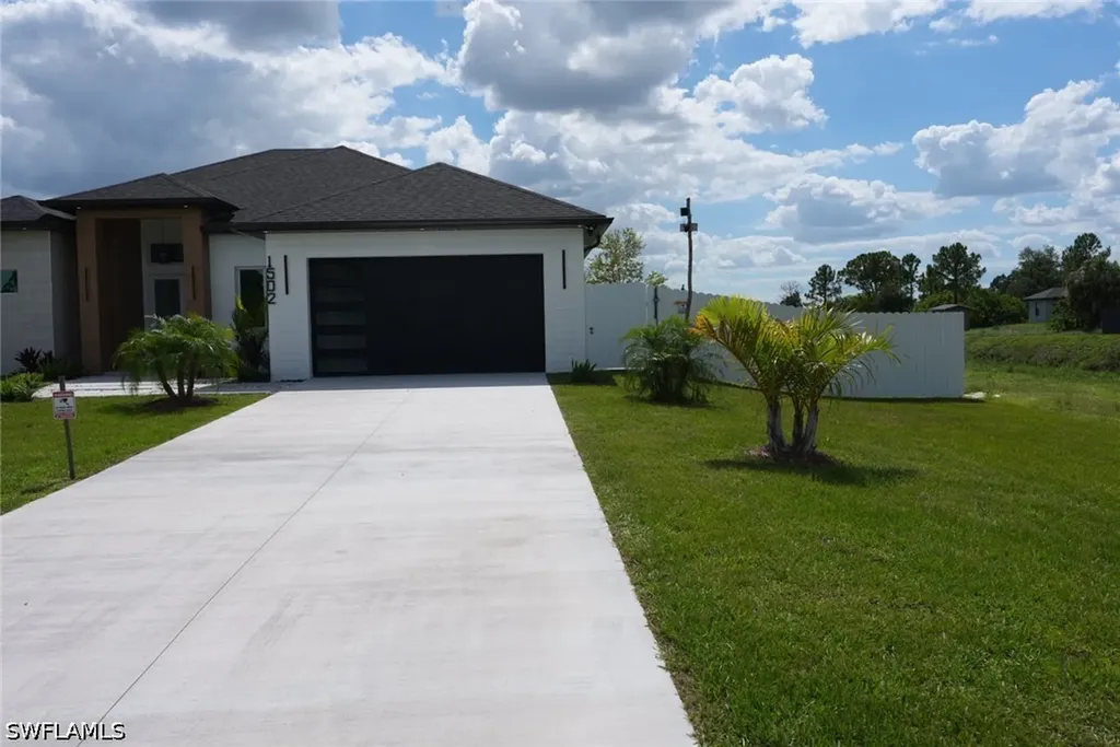 1502 Sara Avenue S Lehigh Acres FL 33976