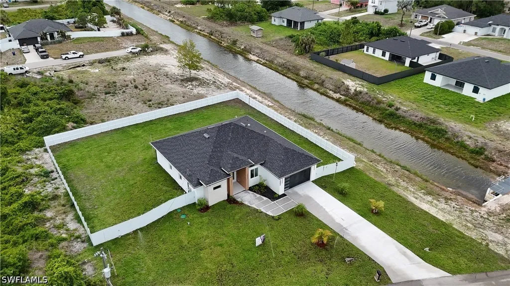 1502 Sara Avenue S Lehigh Acres FL 33976