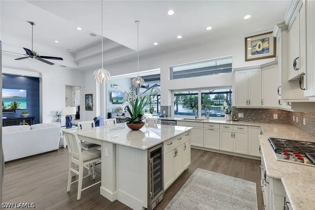 6460 Pembroke Way Naples FL 34113