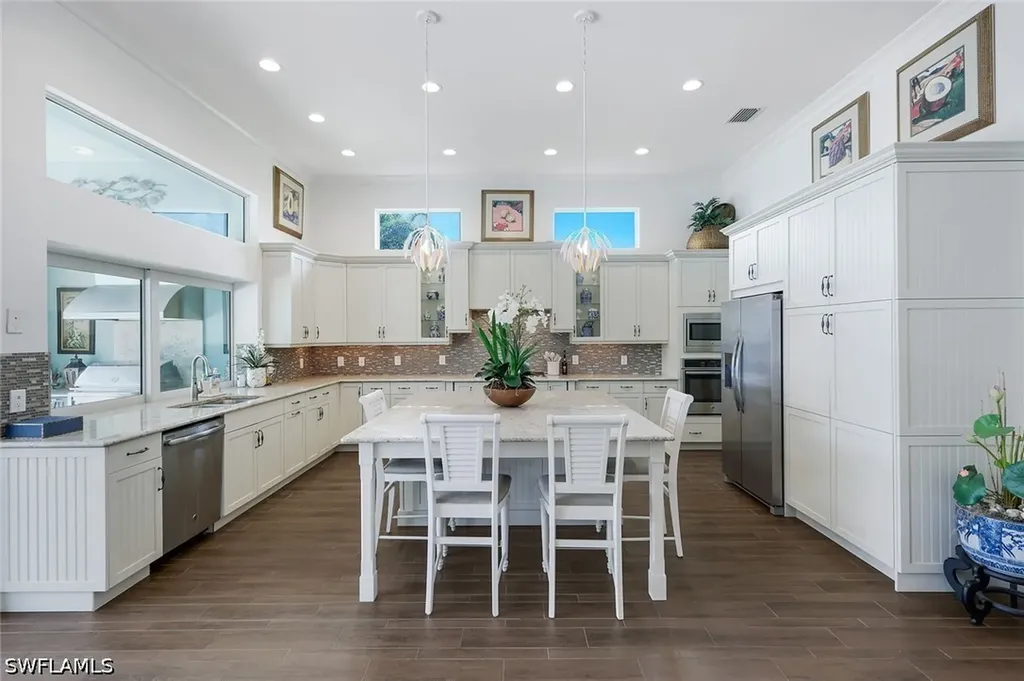 6460 Pembroke Way Naples FL 34113