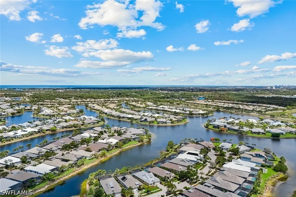 6460 Pembroke Way Naples FL 34113