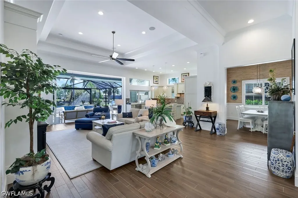 6460 Pembroke Way Naples FL 34113