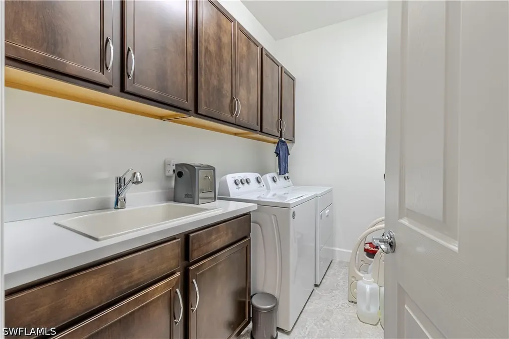 9588 Curlew Drive S Naples FL 34120