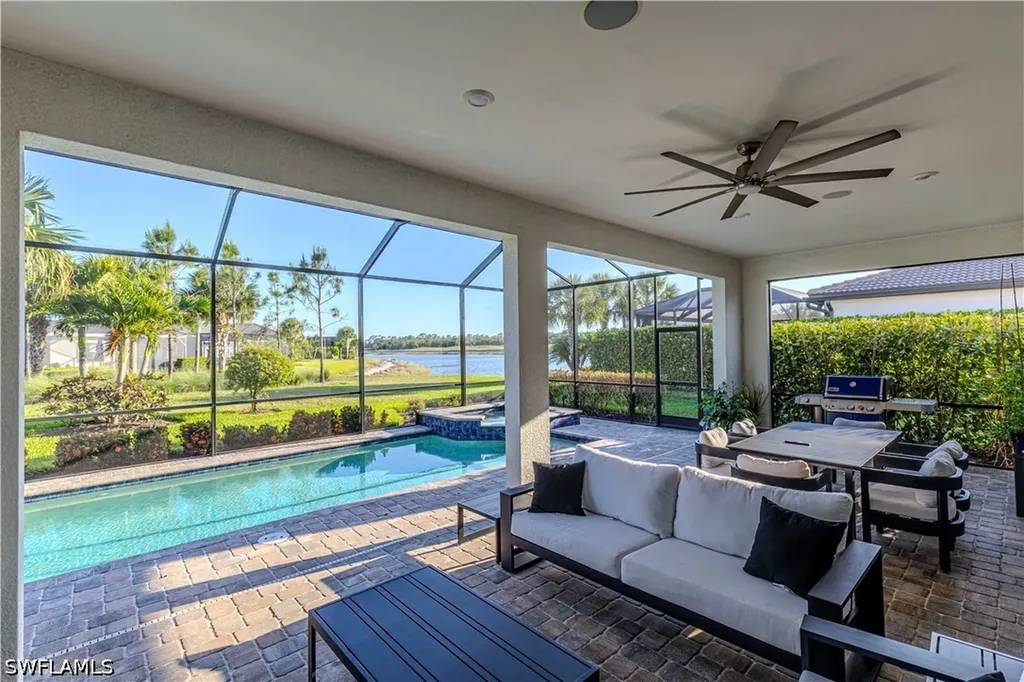 9588 Curlew Drive S Naples FL 34120