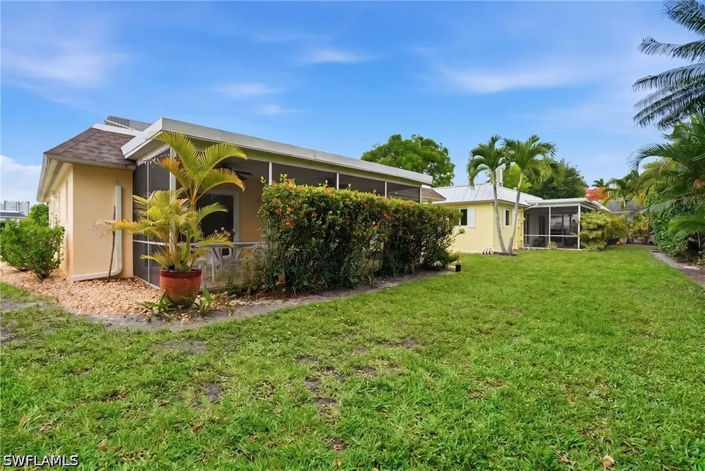 22 Kings Road Naples FL 34112