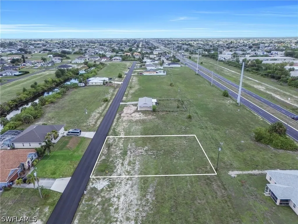 1011 NE 23rd Terrace Cape Coral FL 33909