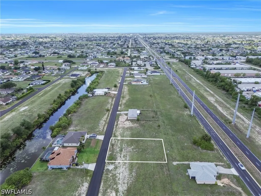 1011 NE 23rd Terrace Cape Coral FL 33909