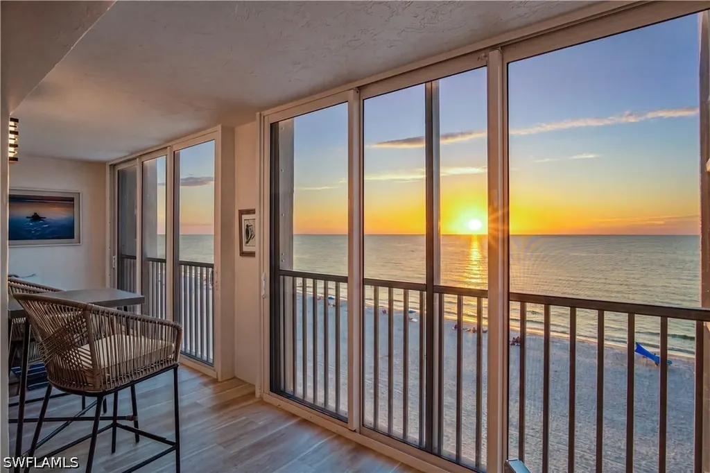 Bonita Springs FL, 25900 Hickory Boulevard, Unit 605