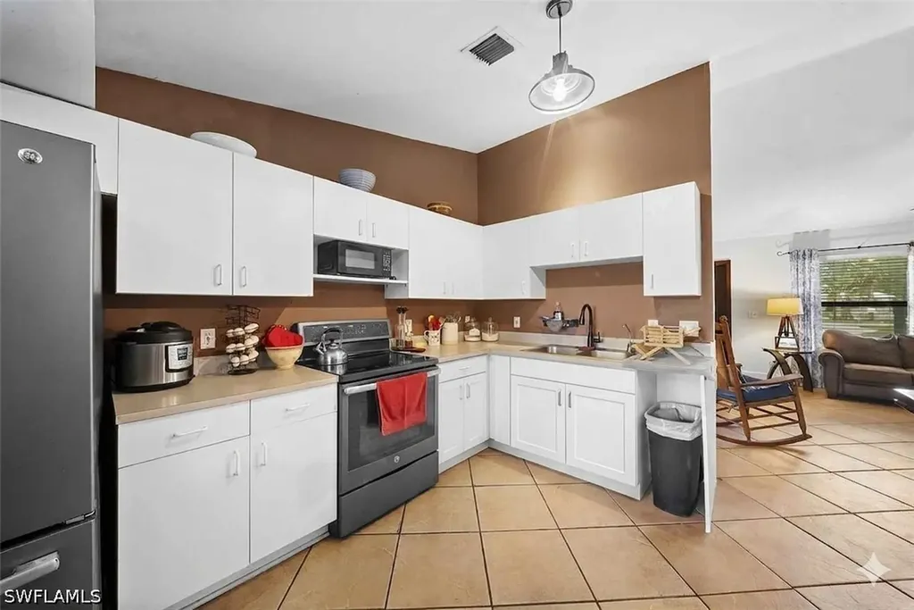 2795 12th Avenue SE Naples FL 34117