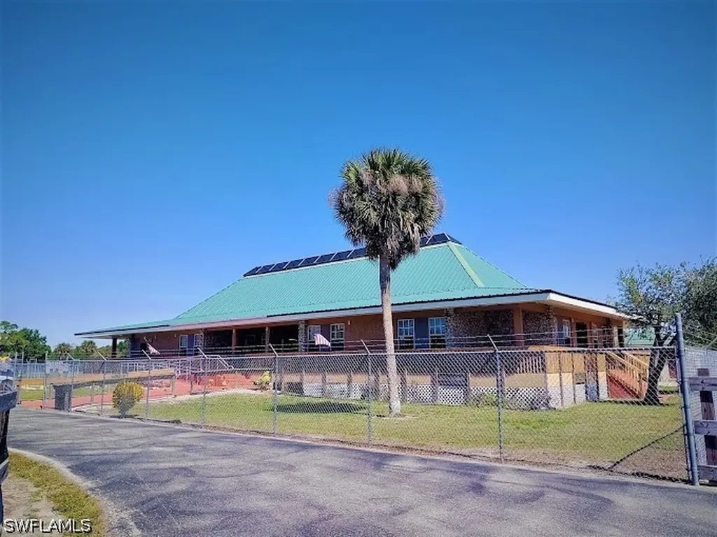 580 S Lindero Street Clewiston FL 33440