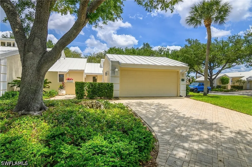 15573 Lockmaben Avenue Fort Myers FL 33912
