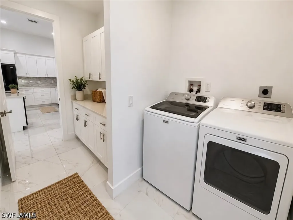 233 39th Avenue NE Naples FL 34120