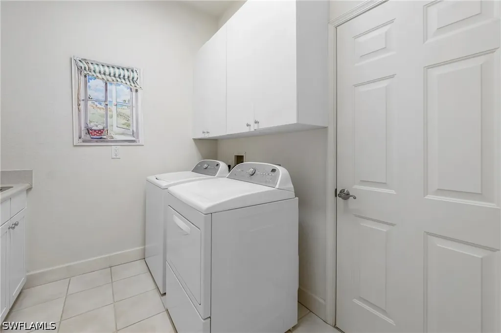 2296 Island Cove Circle Naples FL 34109