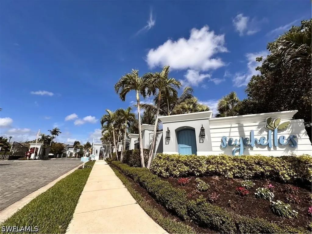 2646 Seychelles Circle Naples FL 34112