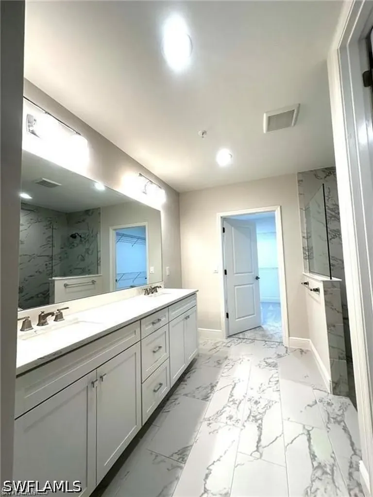 2646 Seychelles Circle Naples FL 34112