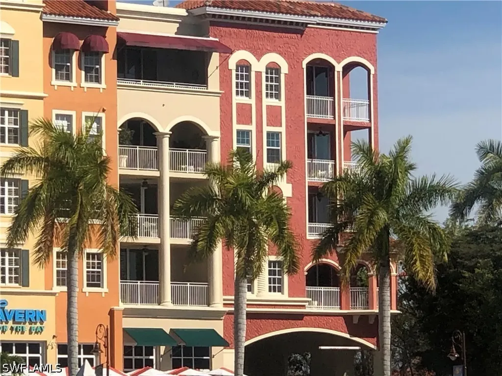 451 Bayfront Place Naples FL 34102
