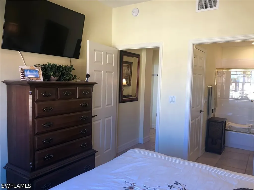 451 Bayfront Place Naples FL 34102