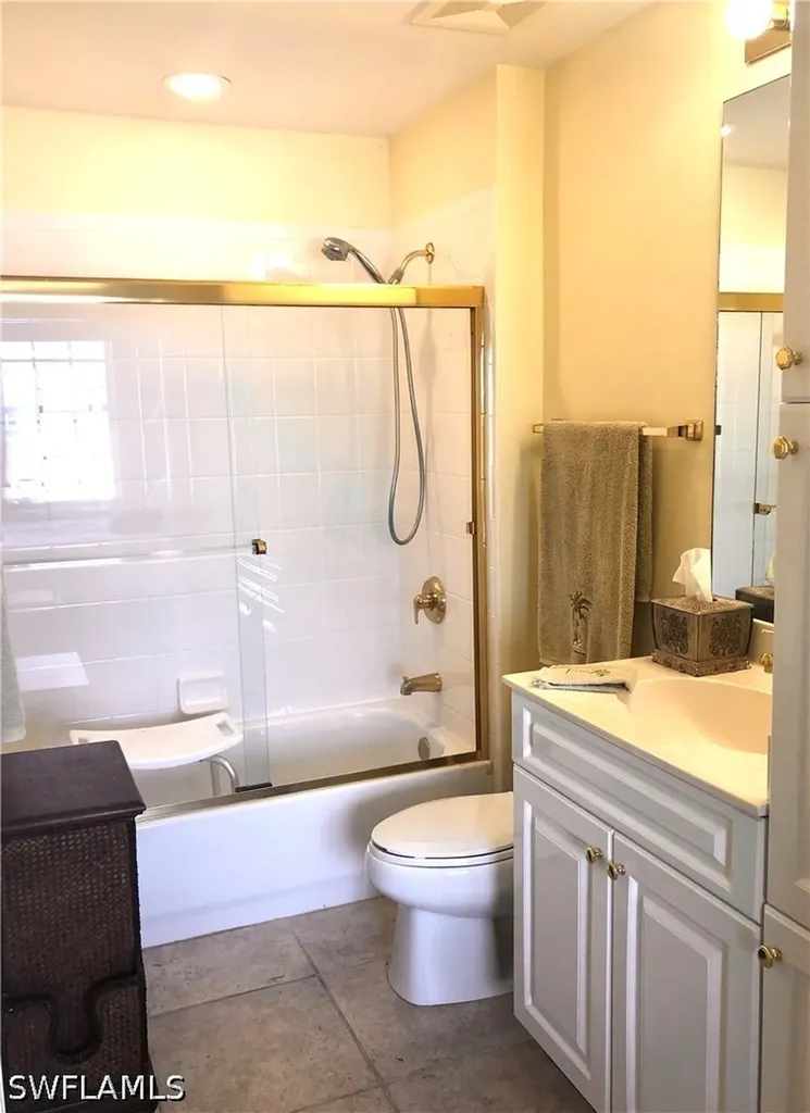 451 Bayfront Place Naples FL 34102