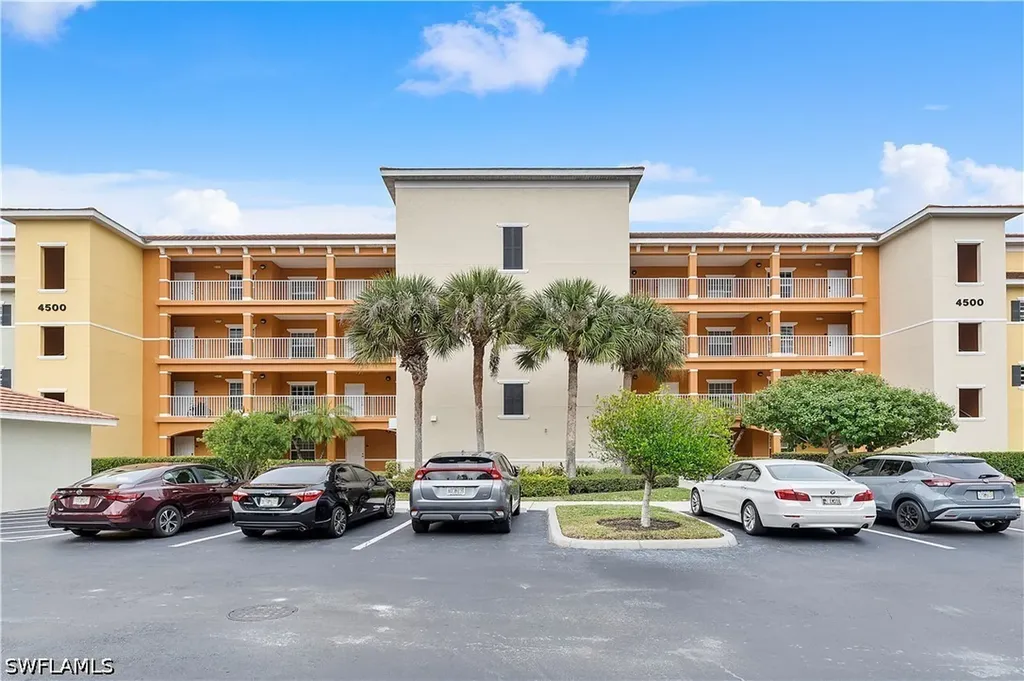4500 Botanical Place Circle Naples FL 34112