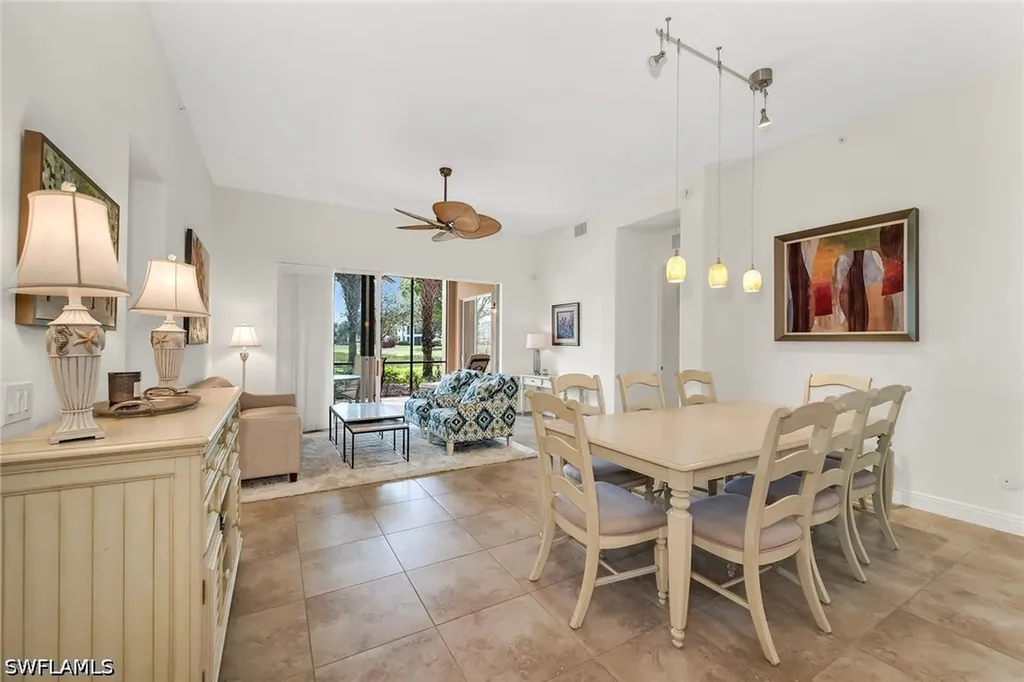 3141 Aviamar Circle Naples FL 34114