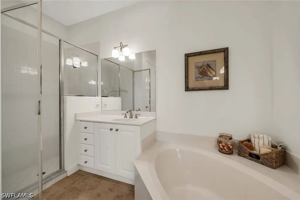 3141 Aviamar Circle Naples FL 34114