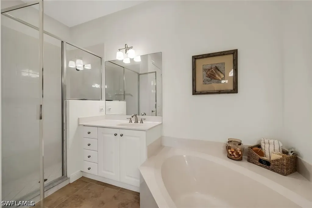 3141 Aviamar Circle Naples FL 34114