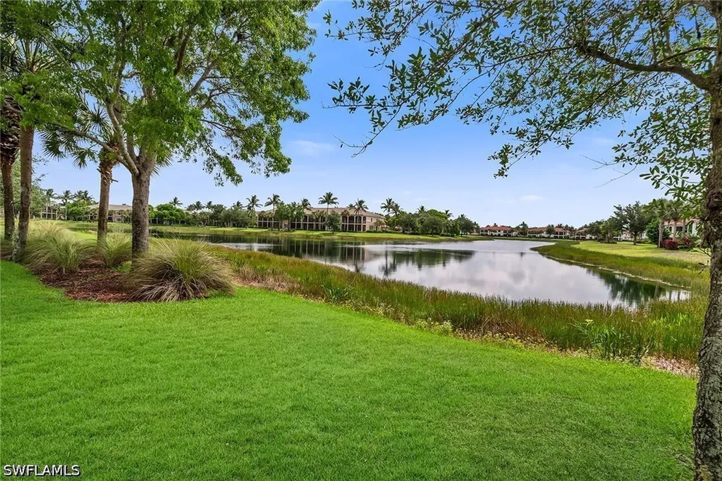 3141 Aviamar Circle Naples FL 34114