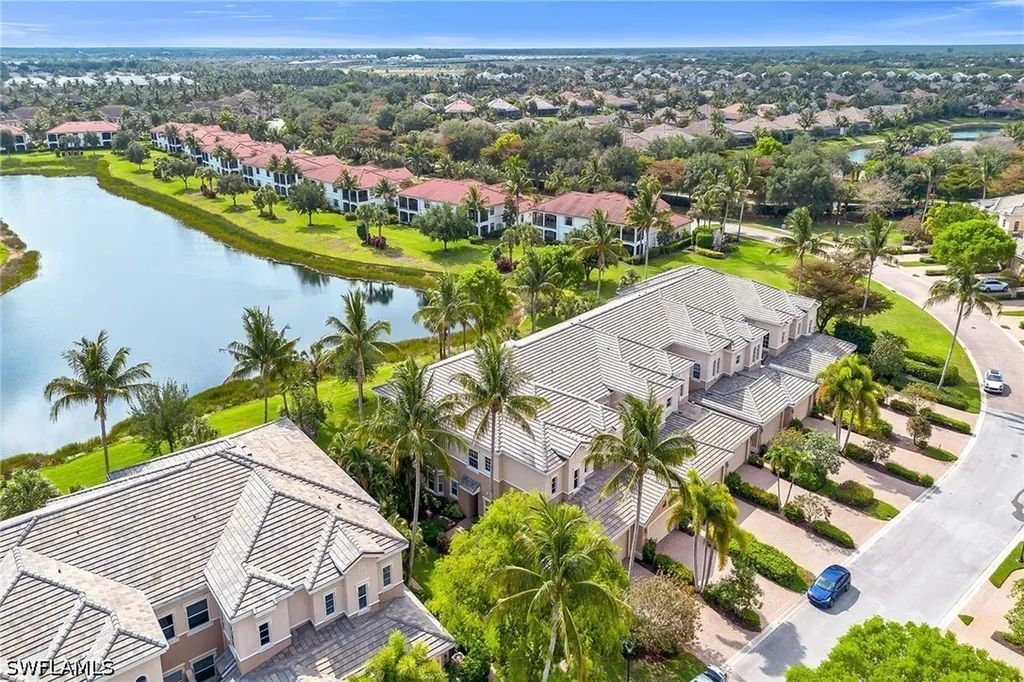 3141 Aviamar Circle Naples FL 34114