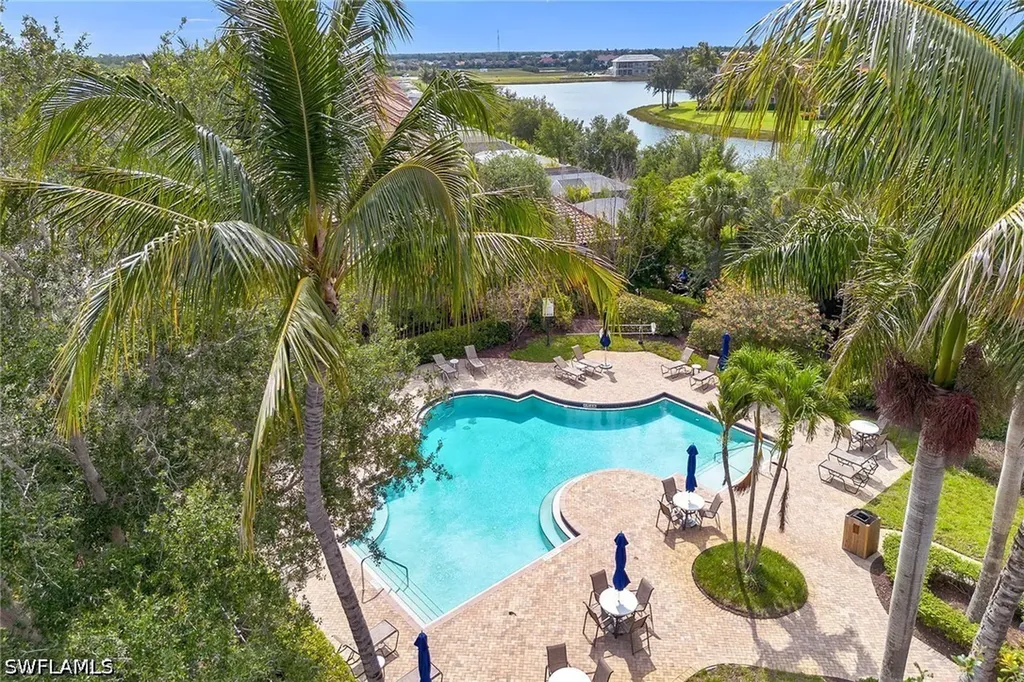 3141 Aviamar Circle Naples FL 34114