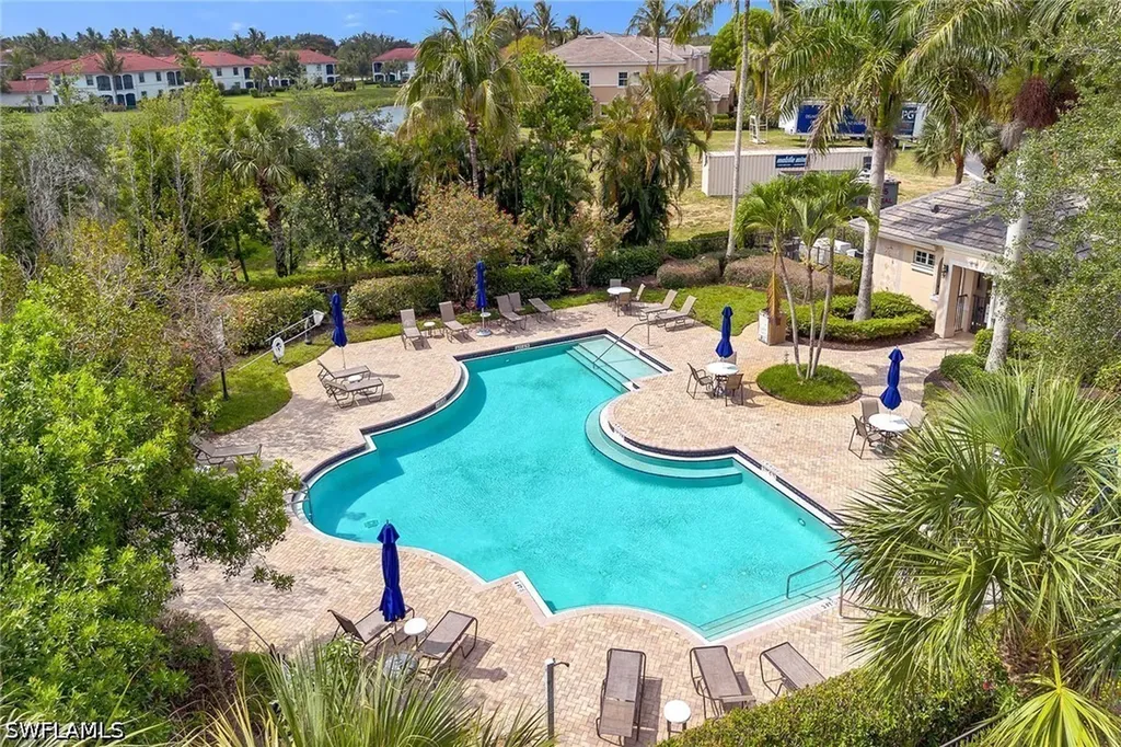 3141 Aviamar Circle Naples FL 34114
