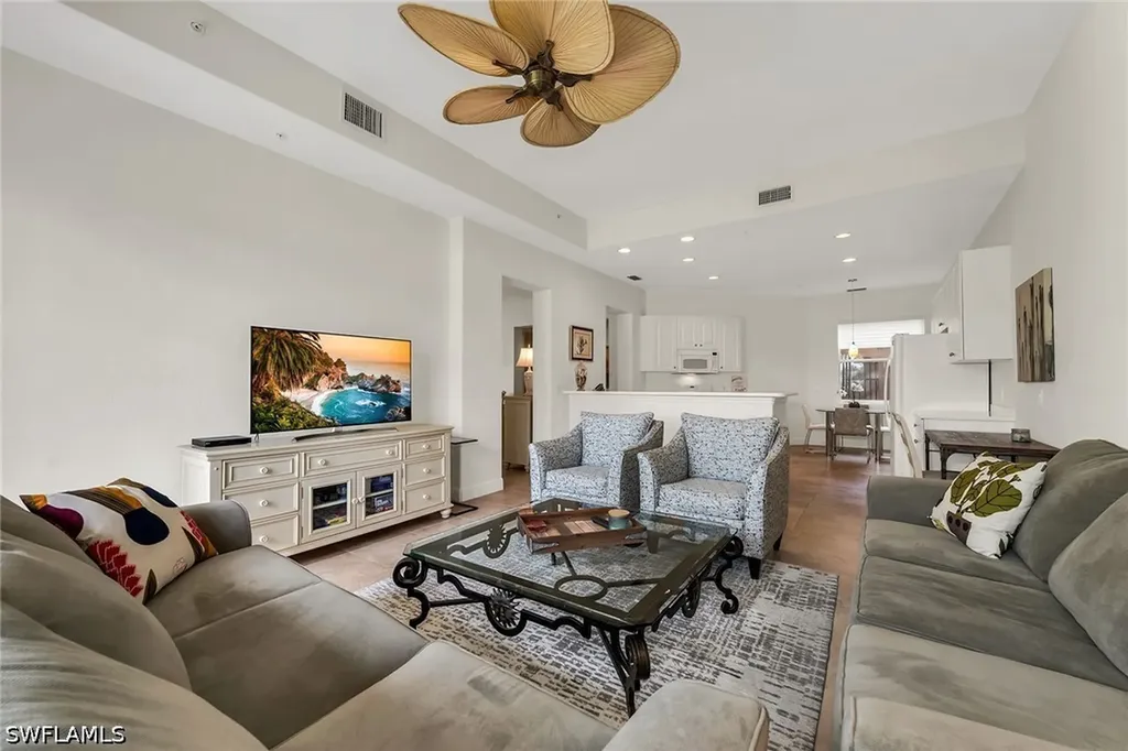 3141 Aviamar Circle Naples FL 34114