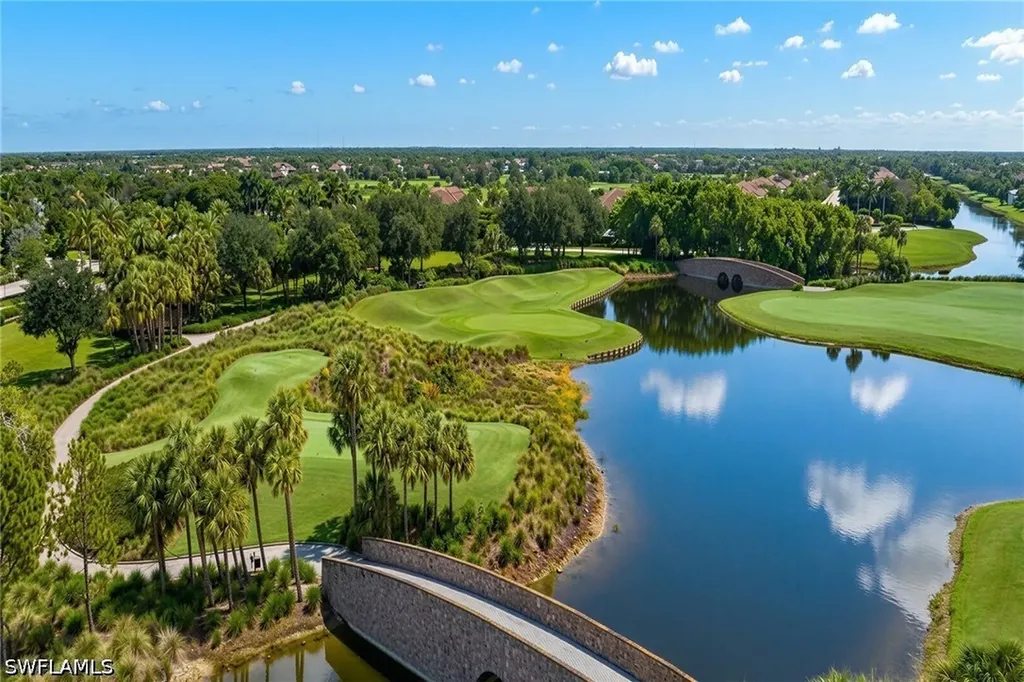 3141 Aviamar Circle Naples FL 34114