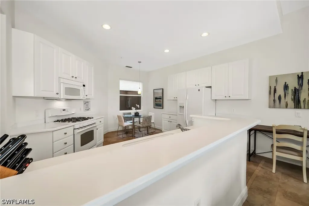 3141 Aviamar Circle Naples FL 34114
