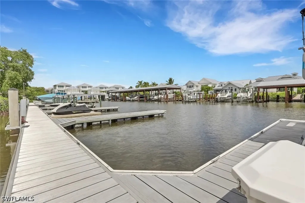 307 Goodlette-frank Road S Naples FL 34102