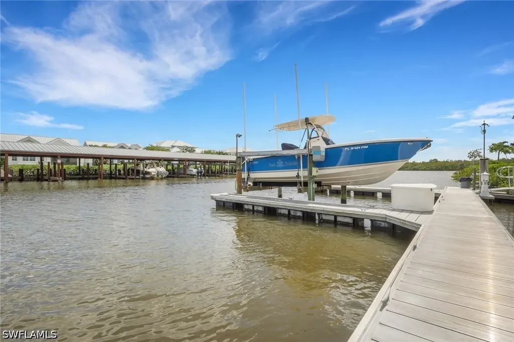 307 Goodlette-frank Road S Naples FL 34102