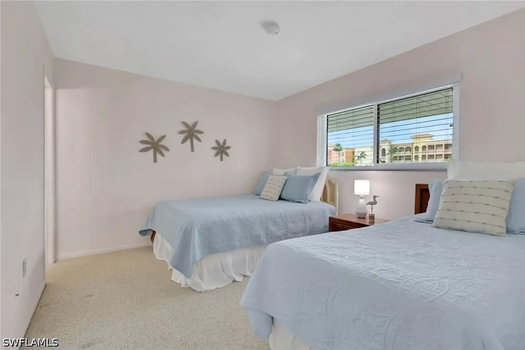 307 Goodlette-frank Road S Naples FL 34102