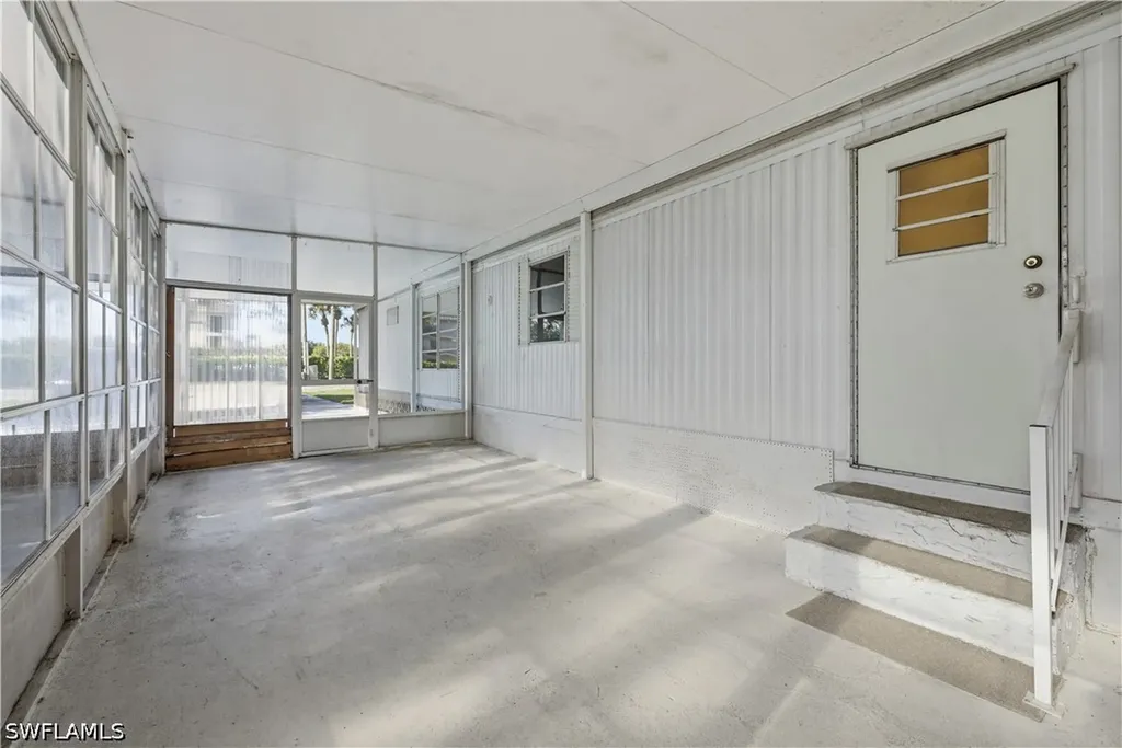 863 Manatee Road Naples FL 34114