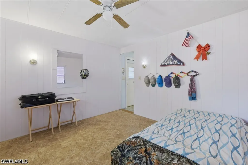 863 Manatee Road Naples FL 34114