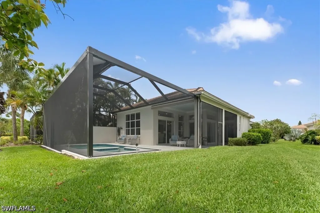 8541 Pepper Tree Way Naples FL 34114