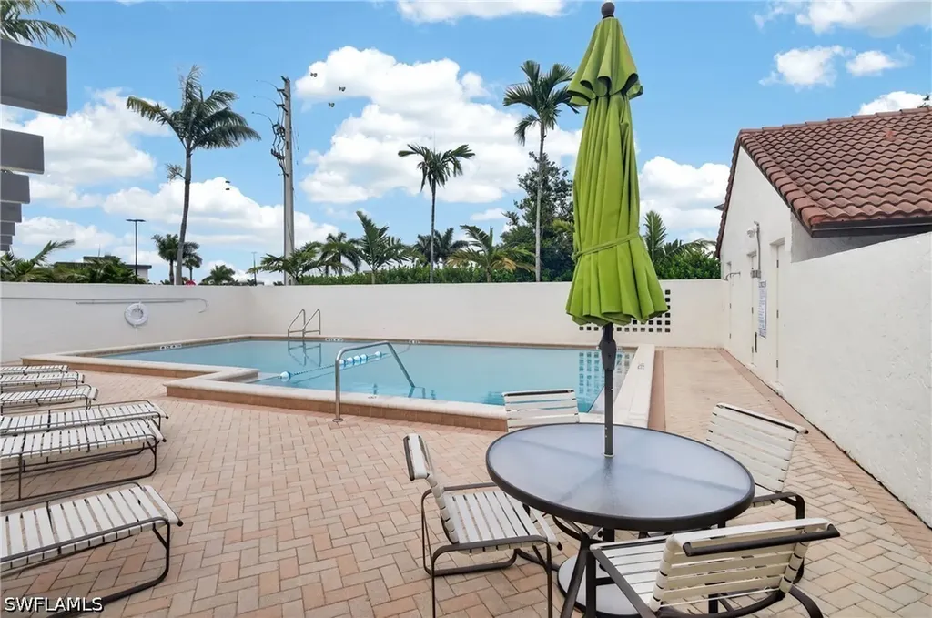 4092 Belair Lane Naples FL 34103