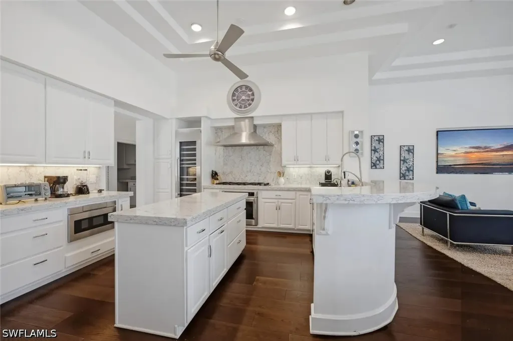 2540 Half Moon Walk Naples FL 34102