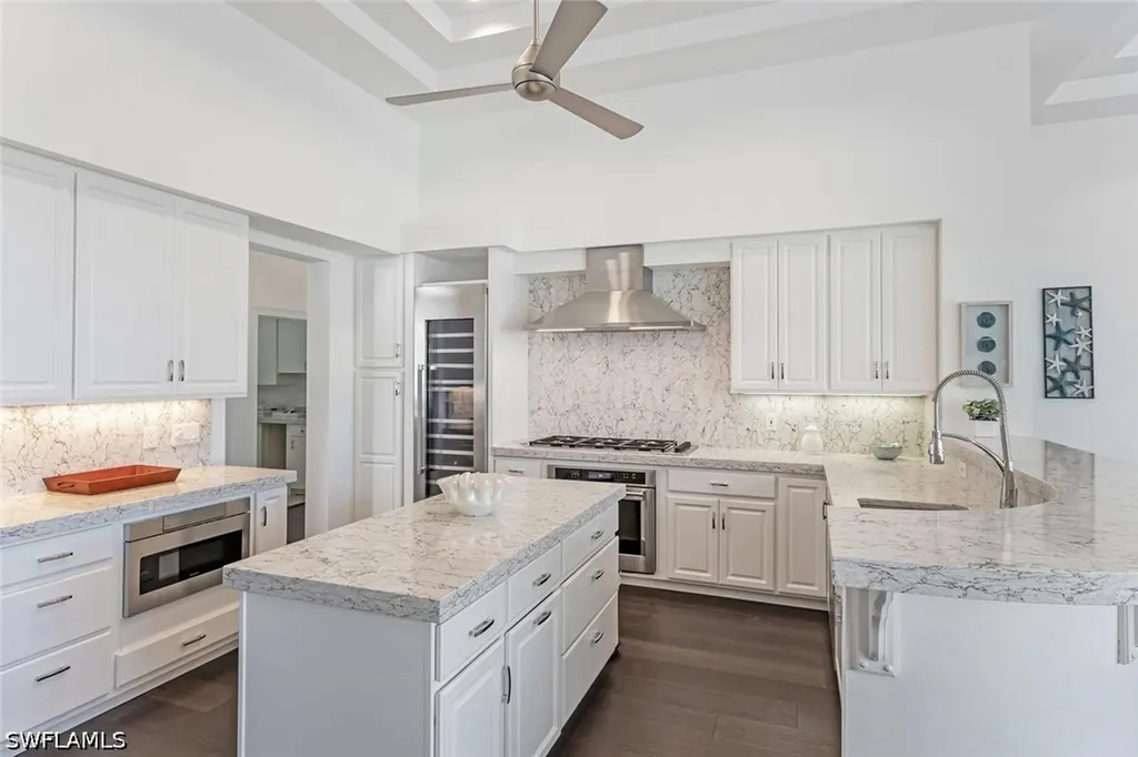 2540 Half Moon Walk Naples FL 34102