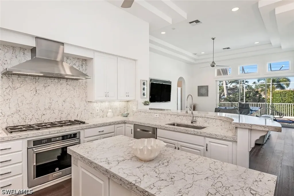 2540 Half Moon Walk Naples FL 34102