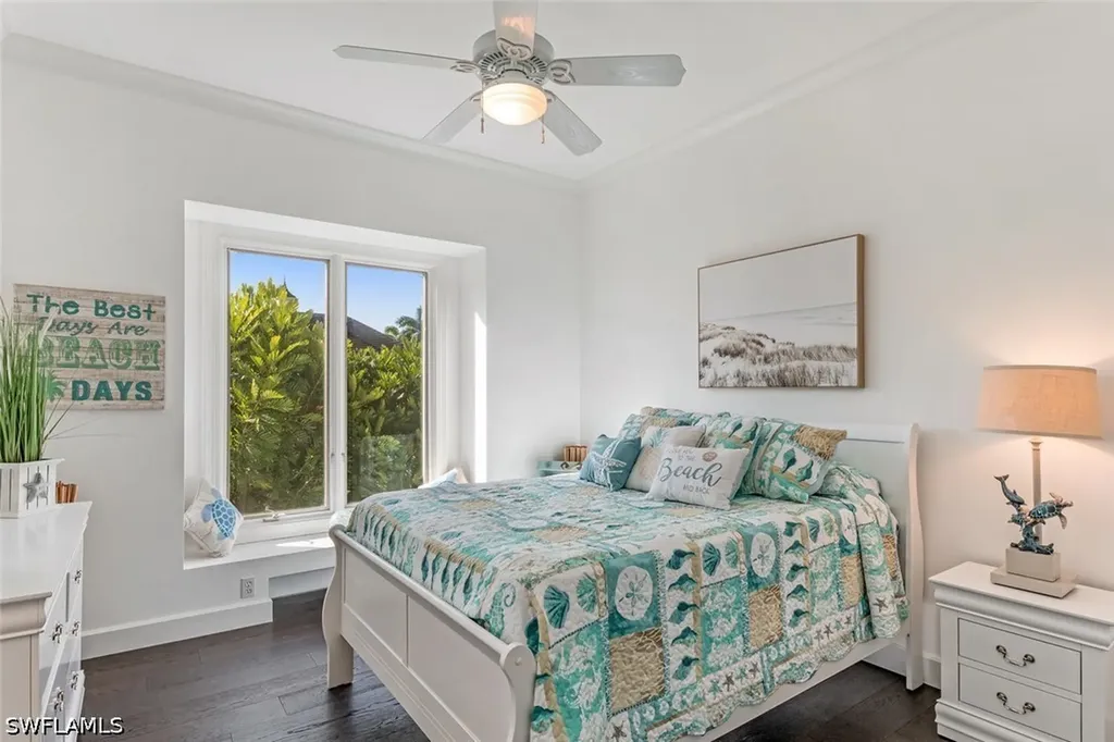 2540 Half Moon Walk Naples FL 34102