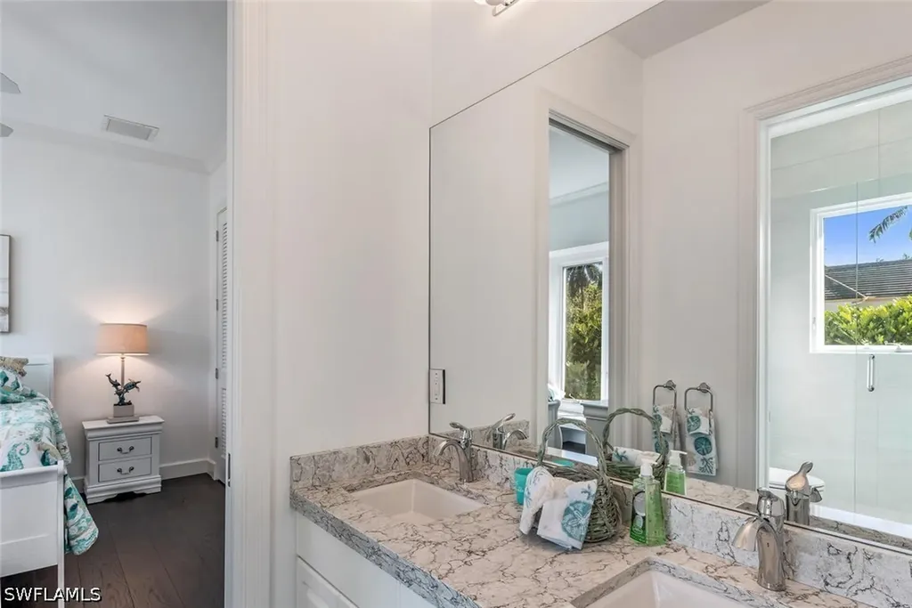 2540 Half Moon Walk Naples FL 34102